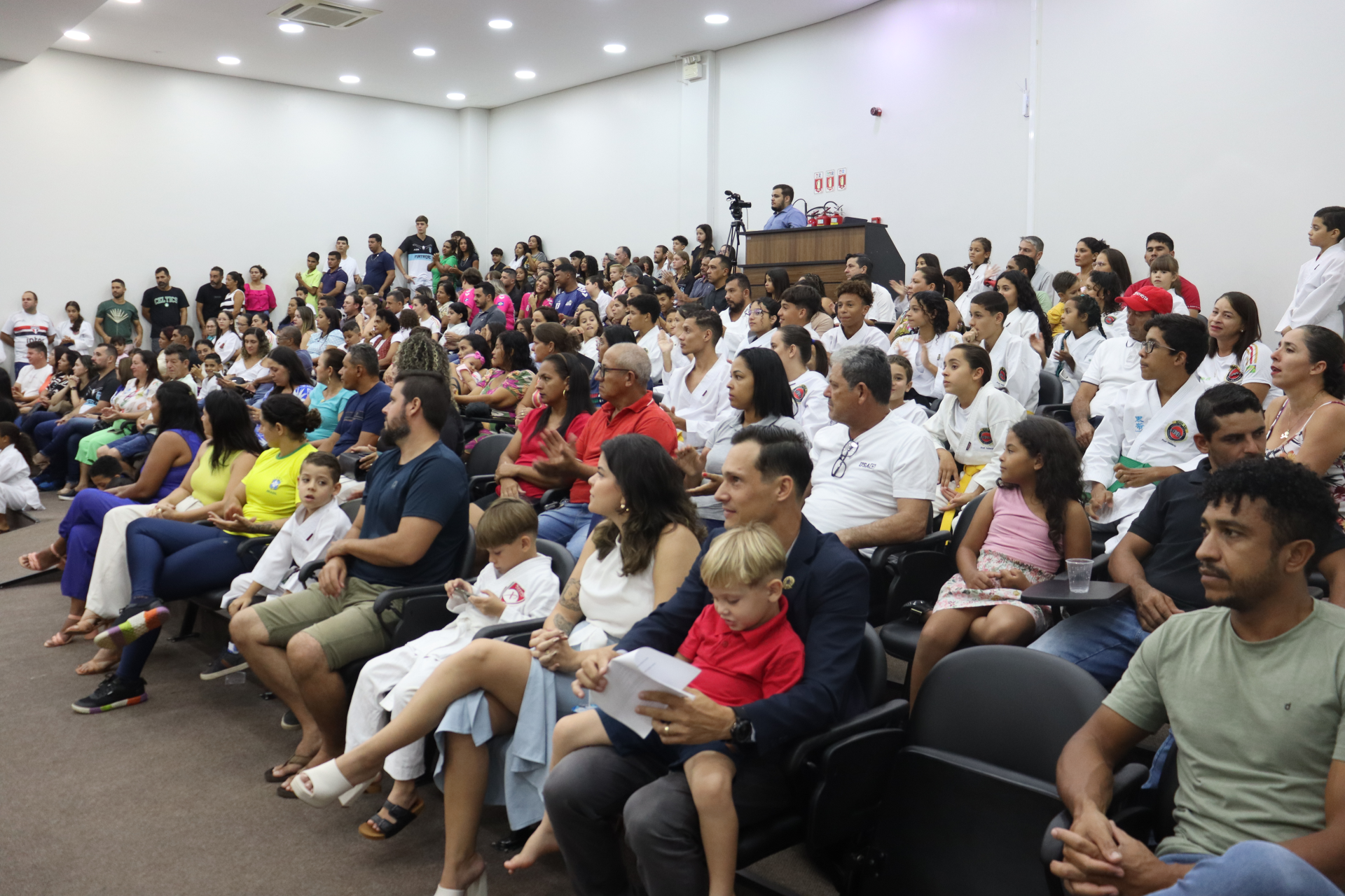  Câmara realiza Sessão Solene para entrega de Moção de Aplauso 