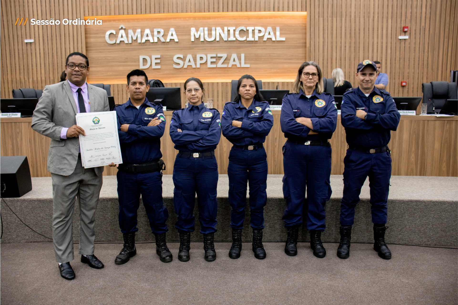 Guarda Civil Municipal recebe homenagem da Câmara